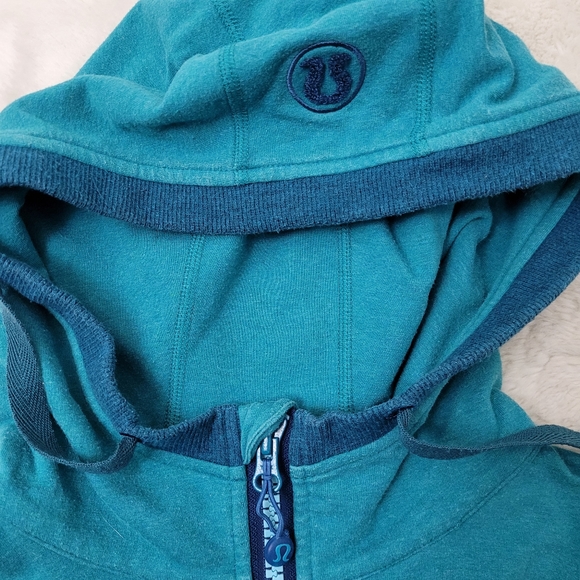 Vintage Lululemon turquoise sweater - Picture 8 of 10